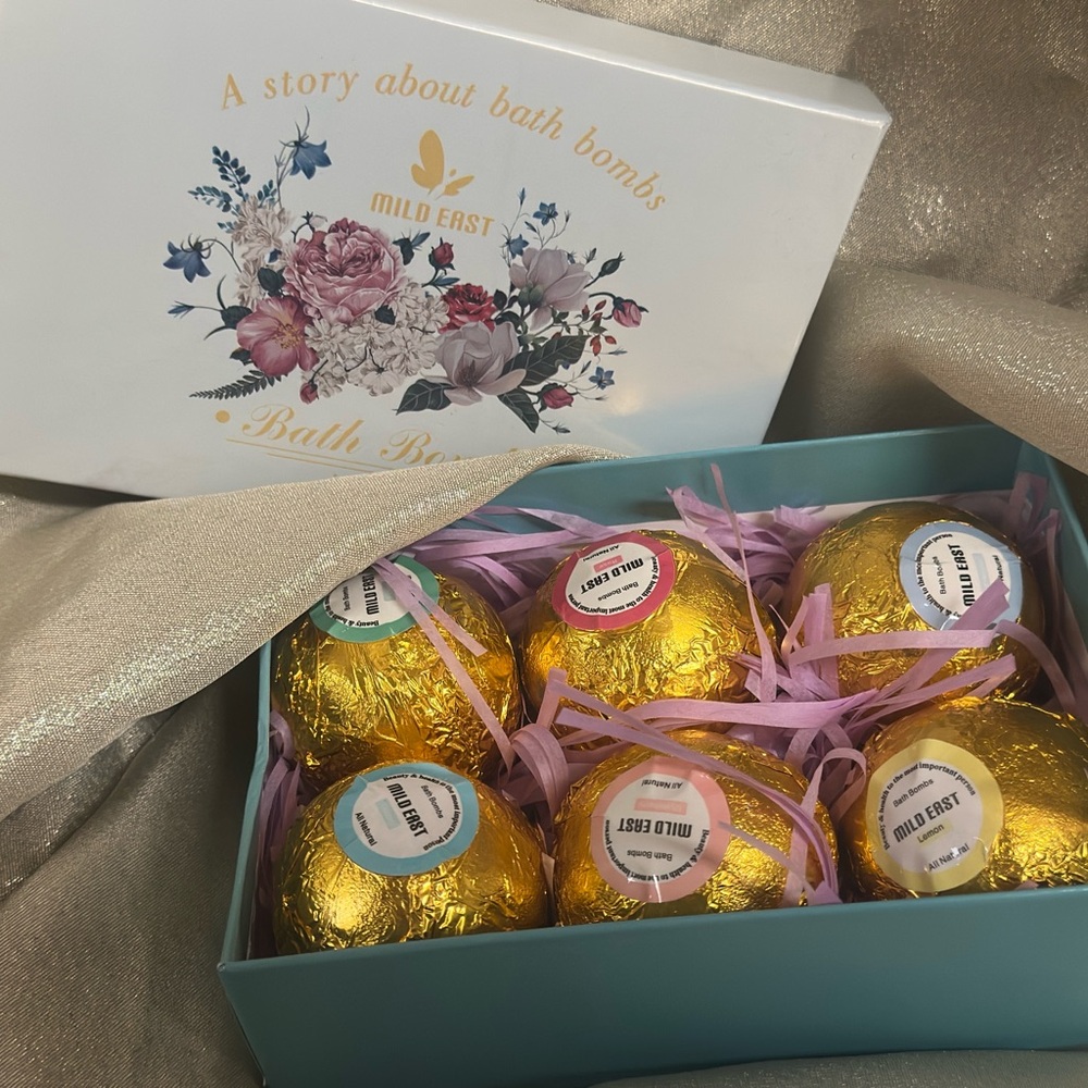 Bath Bomb Set - White and Gold